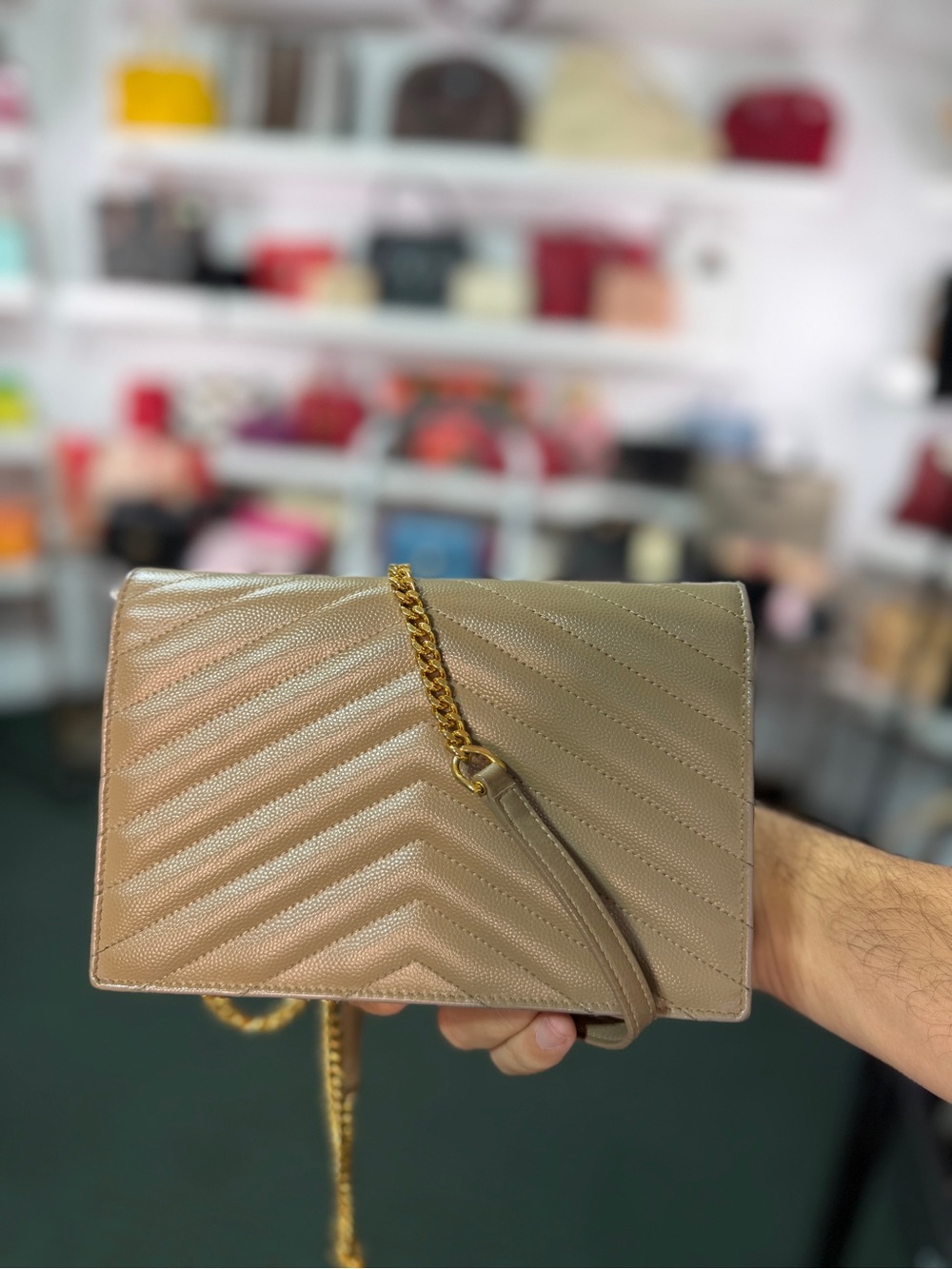 YSL CHEVRON CHAIN BAG - Picture 2 of 3